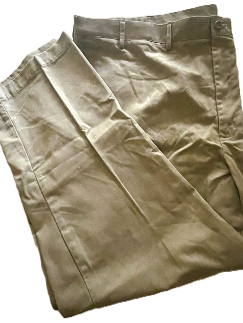 IZOD Classic Men's Tan Trousers, Size 48/32 Comfort Waste (MB013)